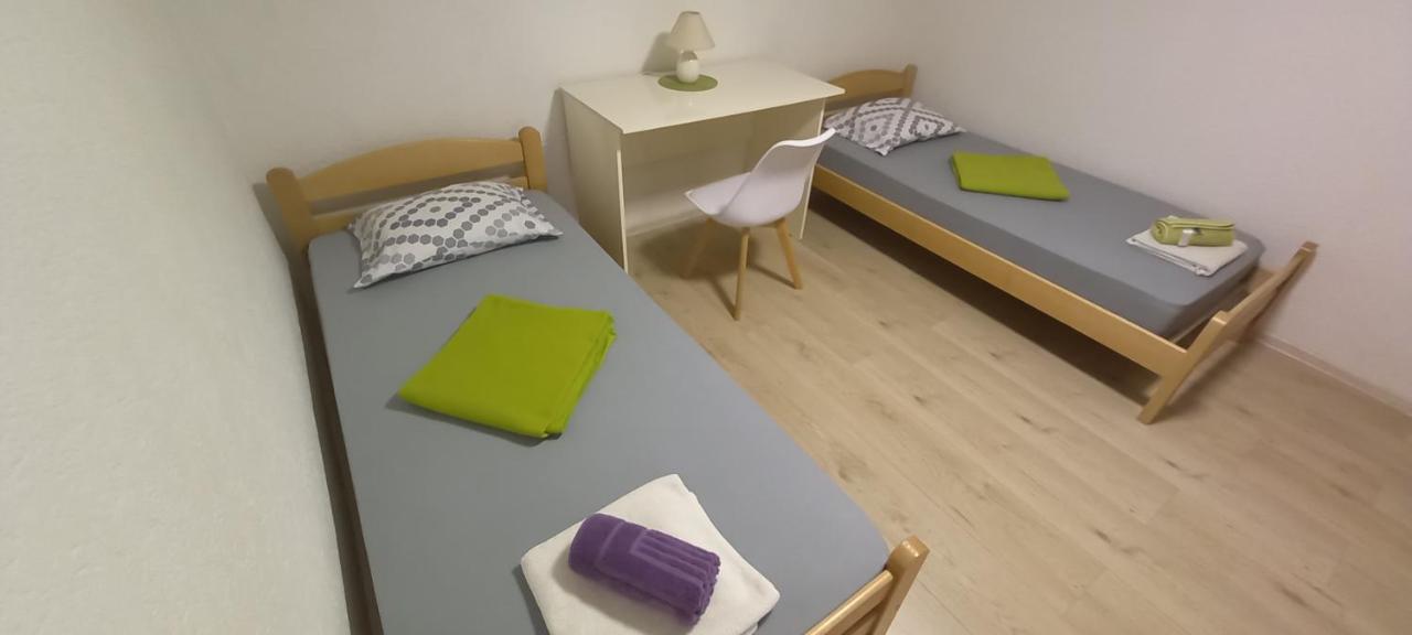 Jani Apartment City Skopje City ​​Center Buitenkant foto